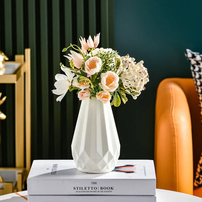 Diamond-Shaped Nordic Flower Vase